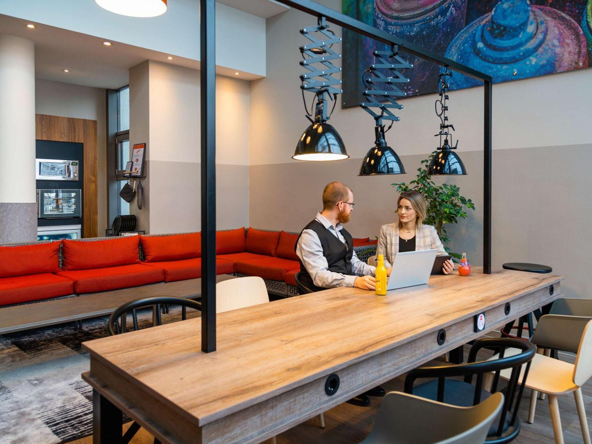 Ibis Berlin Mitte Hotel Ngoại thất bức ảnh