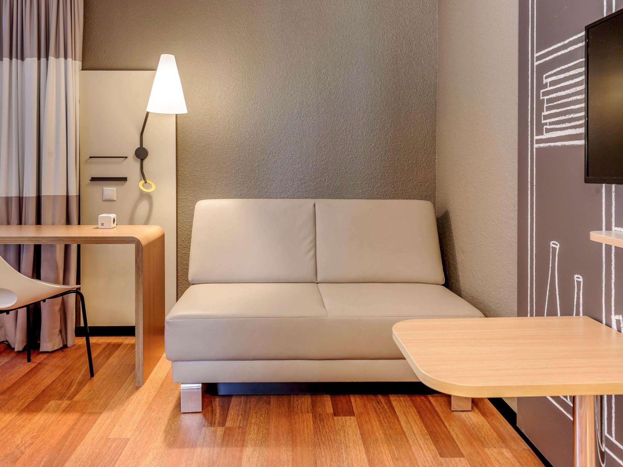 Ibis Berlin Mitte Hotel Ngoại thất bức ảnh